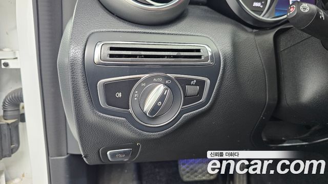 Mercedes-Benz C-Class (W205) C220 d 4MATIC Exclusive 2019 — фото 27