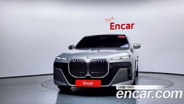 BMW 7 Series (G70) 740i xDrive M Sport 2025 — фото 3