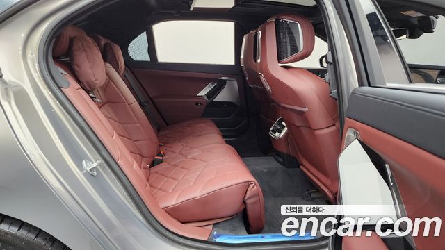 BMW 7 Series (G70) 740i xDrive M Sport 2025 — фото 11