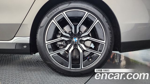 BMW 7 Series (G70) 740i xDrive M Sport 2025 — фото 21