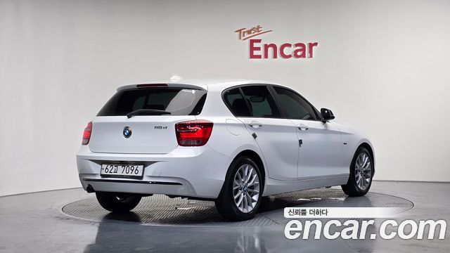 BMW 1 Series (F20) 118d Sport 5Door 2015 — фото 2