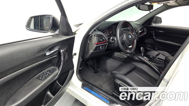 BMW 1 Series (F20) 118d Sport 5Door 2015 — фото 10