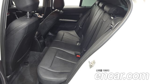 BMW 1 Series (F20) 118d Sport 5Door 2015 — фото 15
