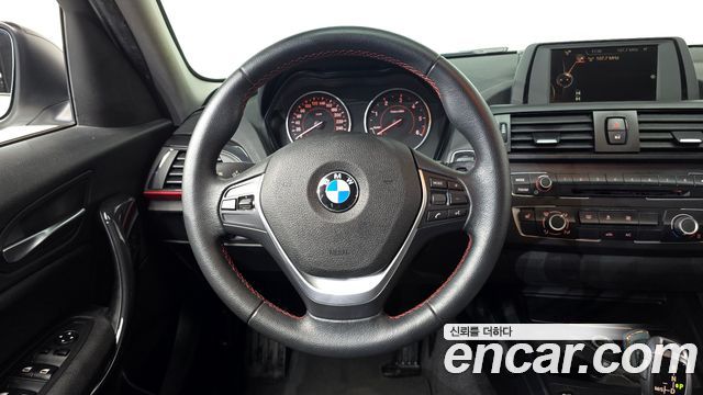 BMW 1 Series (F20) 118d Sport 5Door 2015 — фото 17