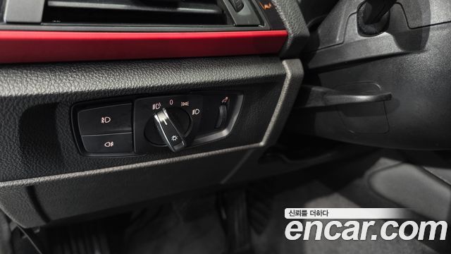 BMW 1 Series (F20) 118d Sport 5Door 2015 — фото 22