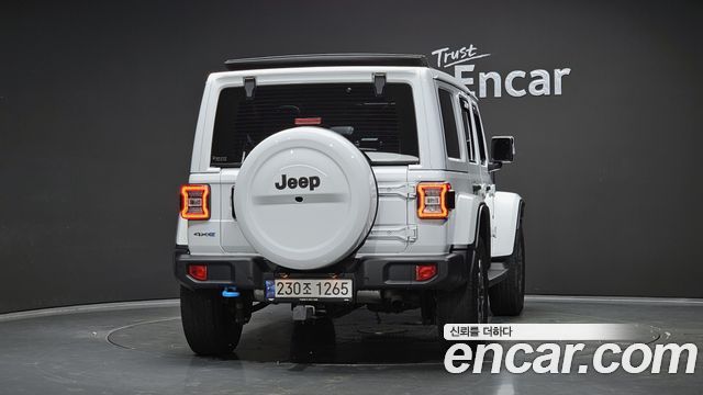 Jeep Wrangler (JL) 2.0 Overland Power Top 4Door 4xe 2022 — фото 4