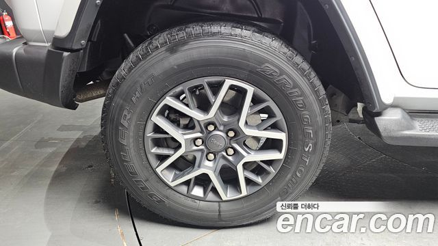 Jeep Wrangler (JL) 2.0 Overland Power Top 4Door 4xe 2022 — фото 5