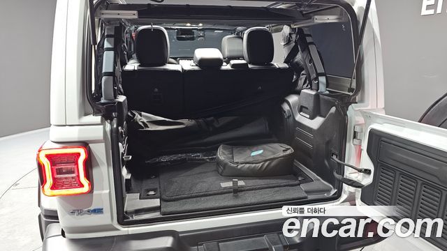 Jeep Wrangler (JL) 2.0 Overland Power Top 4Door 4xe 2022 — фото 24