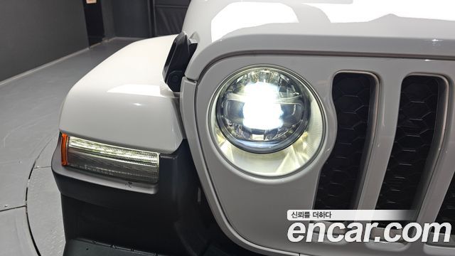 Jeep Wrangler (JL) 2.0 Overland Power Top 4Door 4xe 2022 — фото 28