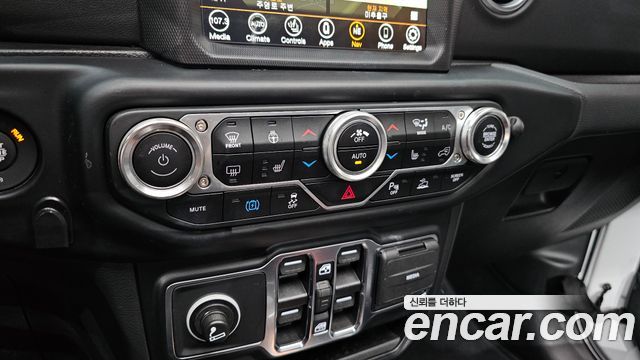 Jeep Wrangler (JL) 2.0 Overland Power Top 4Door 4xe 2022 — фото 34
