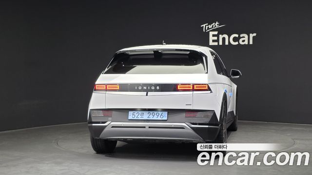 Hyundai Ioniq 5 Long Range AWD Exclusive 2023 — фото 4