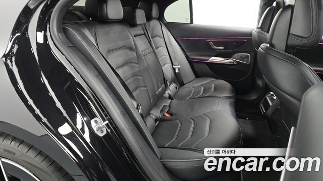 Mercedes-Benz E-Class (W214) E300 4MATIC AMG Line 2025 — фото 11