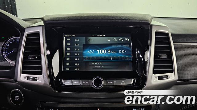 KG Mobility (SsangYong) Rexton Sports Khan Diesel 2.2 4WD Professional X (5-Link) 2019 — фото 16