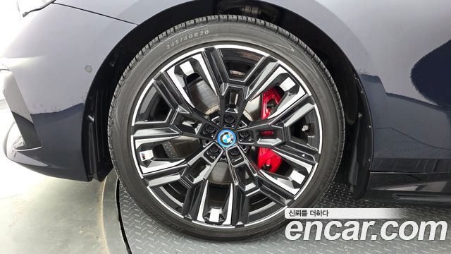 BMW i5 (G60) M60 xDrive 2024 — фото 5