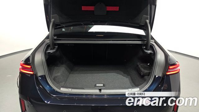 BMW i5 (G60) M60 xDrive 2024 — фото 35