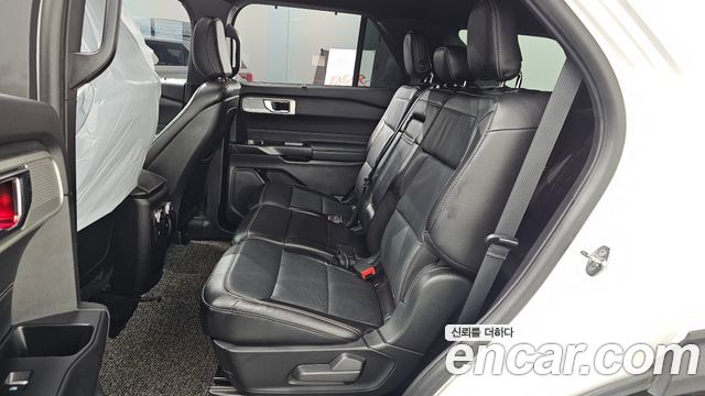 Ford Explorer (VI) 2.3 LimIted 4WD 2020 — фото 12