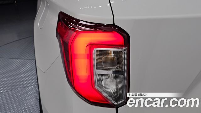Ford Explorer (VI) 2.3 LimIted 4WD 2020 — фото 23