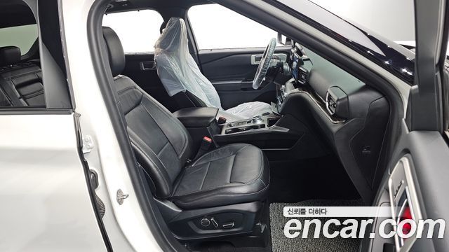 Ford Explorer (VI) 2.3 LimIted 4WD 2020 — фото 26