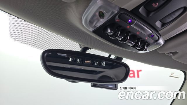MINI Cooper S 5Door Standard 3rd 2020 — фото 20