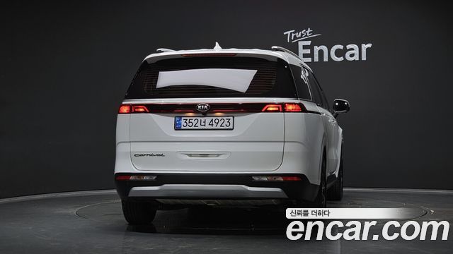 Kia Carnival (IV) Diesel 9-Seater Prestige 2021 — фото 4