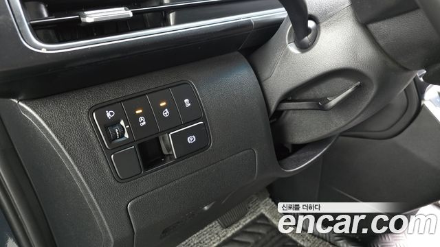 Hyundai Staria Cargo 5-Seater Modern 2023 — фото 15