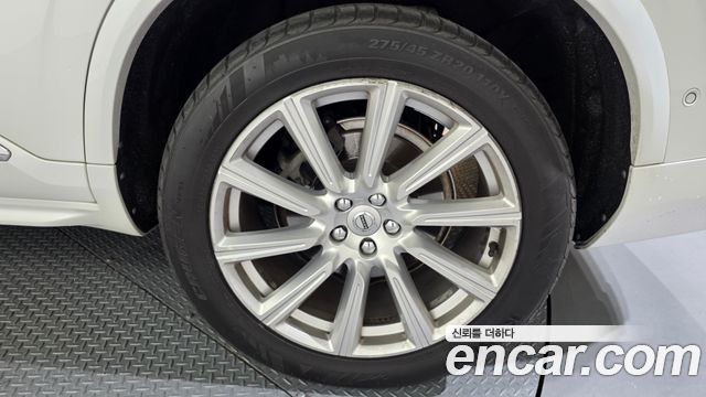 Volvo XC90 (II) D5 Inscription 2017 — фото 27