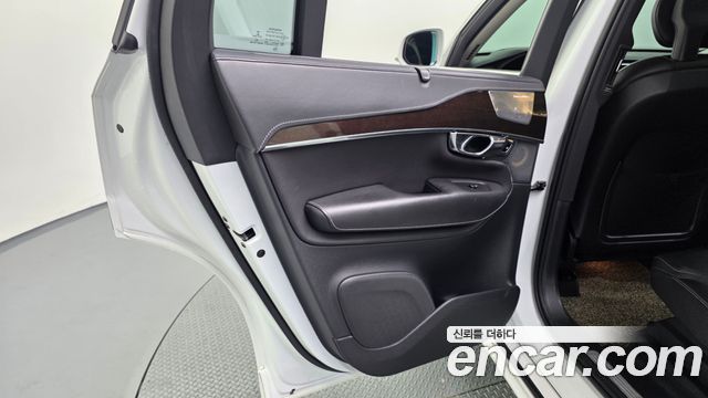 Volvo XC90 (II) D5 Inscription 2017 — фото 31