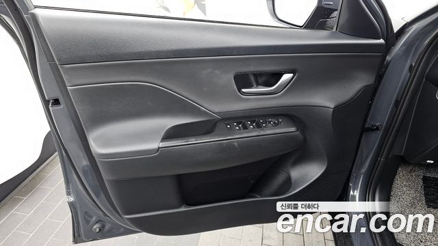 Hyundai Kona (SX2) Gasoline 2.0 2WD Modern 2023 — фото 24