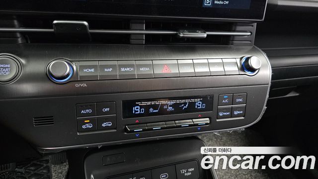 Hyundai Kona (SX2) Gasoline 2.0 2WD Modern 2023 — фото 33