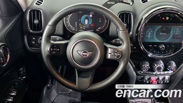 MINI Cooper Countryman Classic 2nd 2022 — фото 13