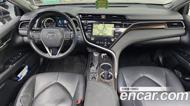 Toyota Camry (XV70) 2.5 XLE Hybrid 2019 — фото 7
