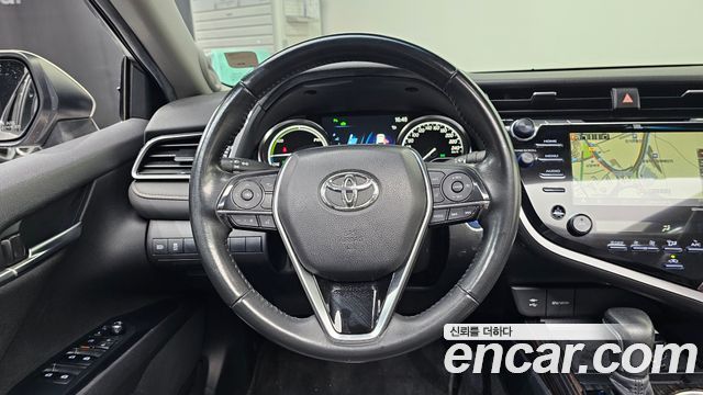 Toyota Camry (XV70) 2.5 XLE Hybrid 2019 — фото 13