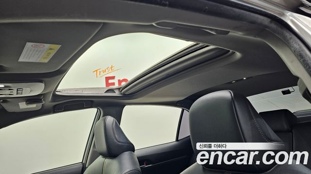 Toyota Camry (XV70) 2.5 XLE Hybrid 2019 — фото 19