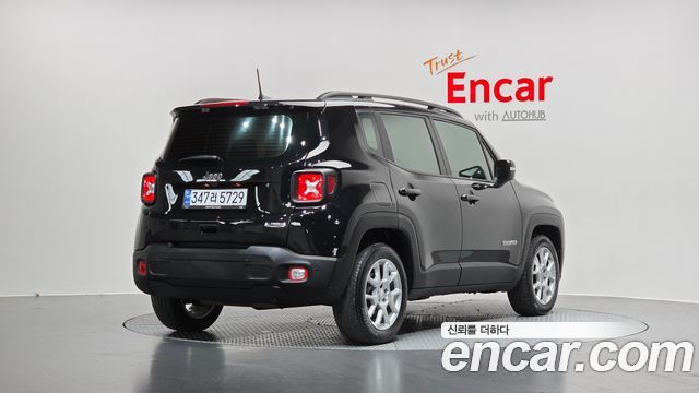 Jeep Renegade 2.4 Longitude 2021 — фото 2