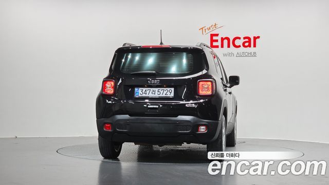 Jeep Renegade 2.4 Longitude 2021 — фото 4