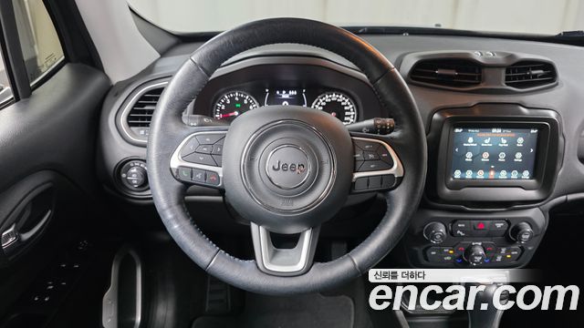 Jeep Renegade 2.4 Longitude 2021 — фото 13