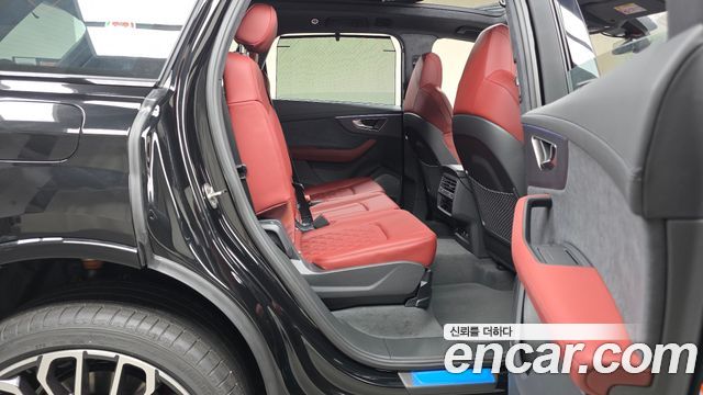 Audi SQ7 (4M) 4.0 TFSI Quattro 2026 — фото 11