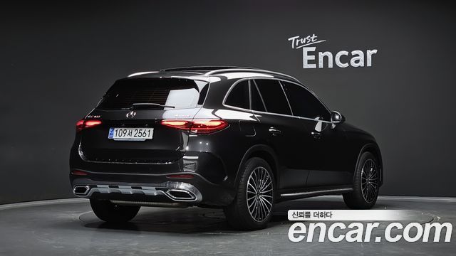Mercedes-Benz GLC-Class (X254) GLC300 4MATIC AMG Line 2024 — фото 2