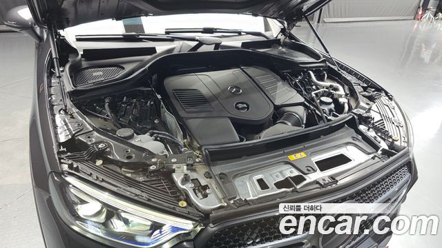 Mercedes-Benz GLC-Class (X254) GLC300 4MATIC AMG Line 2024 — фото 6