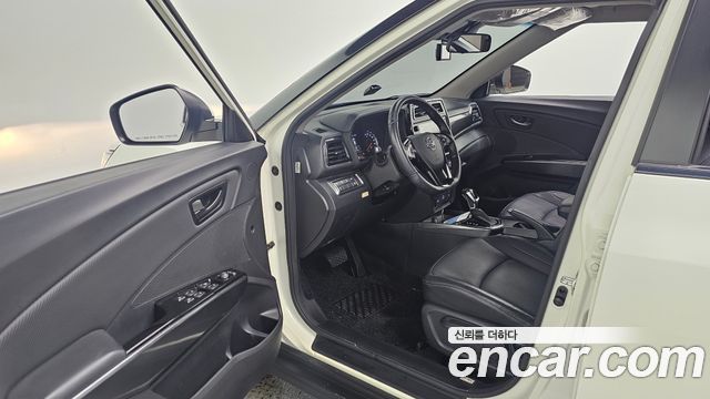 KG Mobility (SsangYong) Very New Tivoli Gasoline 1.5 2WD V3 2022 — фото 10
