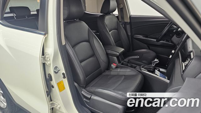 KG Mobility (SsangYong) Very New Tivoli Gasoline 1.5 2WD V3 2022 — фото 11