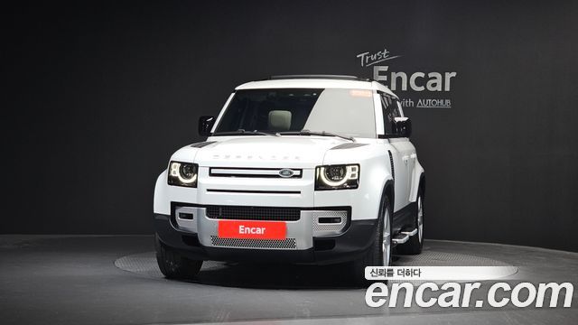 Land Rover Defender (L663) 110 D300 HSE 2023 — фото 3