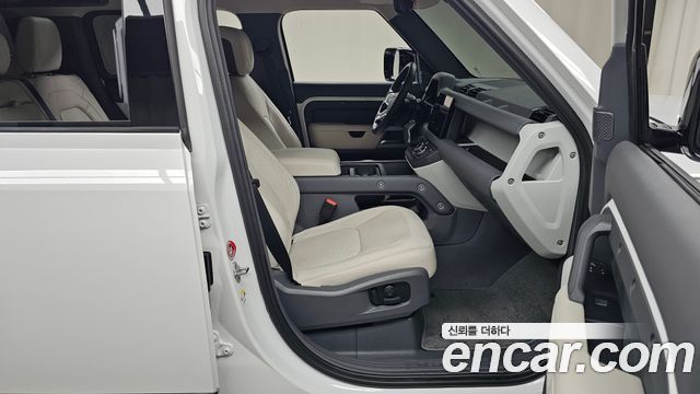 Land Rover Defender (L663) 110 D300 HSE 2023 — фото 26