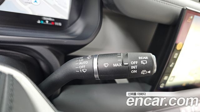 Land Rover Defender (L663) 110 D300 HSE 2023 — фото 28