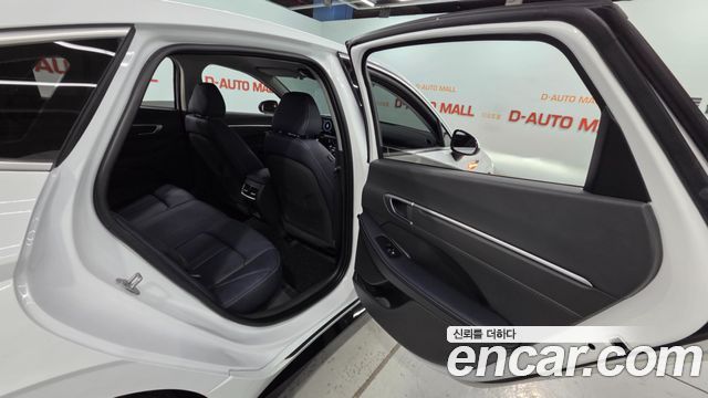 Hyundai Sonata The Edge (DN8) 2.0 Exclusive 2024 — фото 21