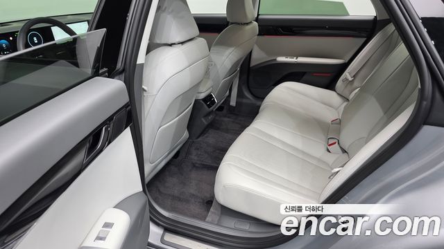 Hyundai Grandeur (GN7) 3.5 Gasoline 2WD Exclusive 2023 — фото 16