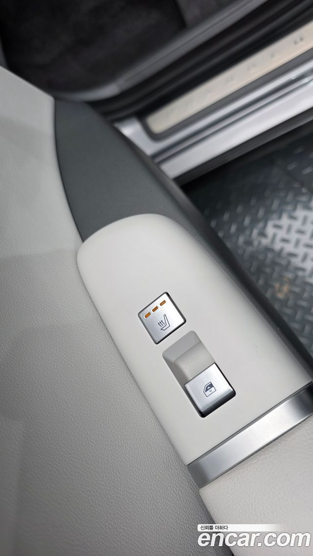 Hyundai Grandeur (GN7) 3.5 Gasoline 2WD Exclusive 2023 — фото 38