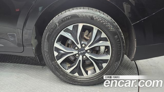 Kia Carnival (IV) Diesel 9-Seater Prestige 2023 — фото 27
