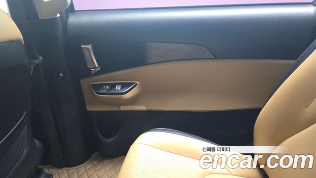 Kia Carnival (IV) Diesel 9-Seater Prestige 2023 — фото 31