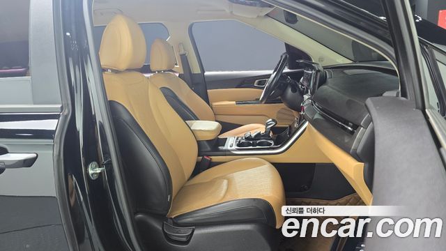 Kia Carnival (IV) Diesel 9-Seater Prestige 2023 — фото 32